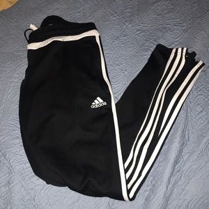 Classic Adidas Fitted Joggers ✨